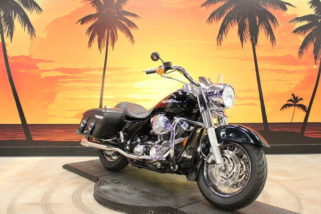 2006 Harley-Davidson FLHRS - Road King Custom Base
