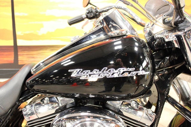 2006 Harley-Davidson FLHRS - Road King Custom Base