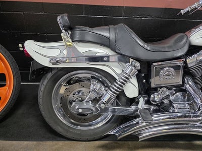 2005 Harley-Davidson FXDWGI Base