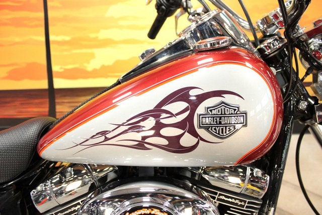 2004 Harley-Davidson Dyna FXDWG - Wide Glide