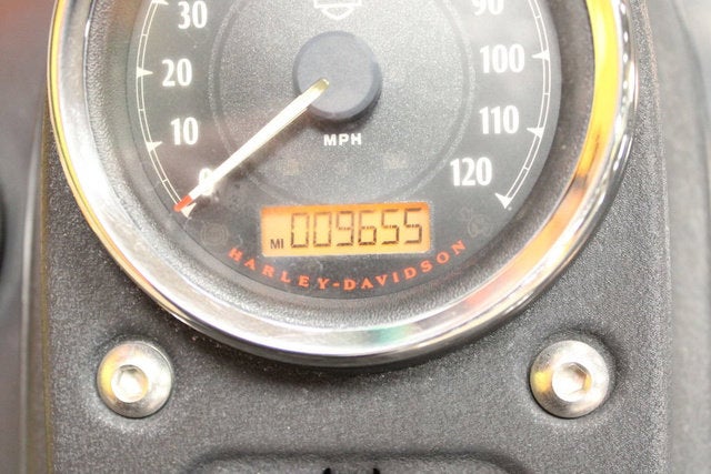 2012 Harley-Davidson Dyna Glide FXDB - Dyna Street Bob