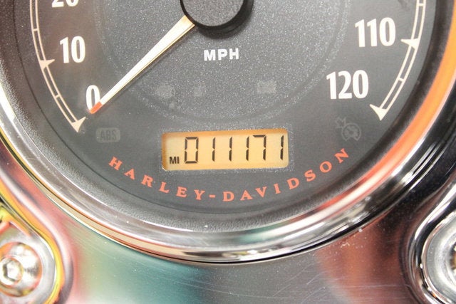 2016 Harley-Davidson FLD - Dyna Switchback Base