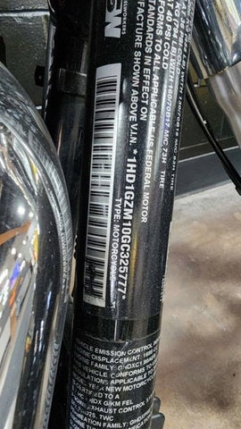 2016 Harley-Davidson FLD - Dyna Switchback Base