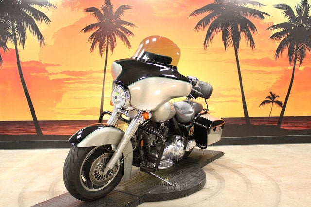 2007 Harley-Davidson FLHX - Street Glide Base