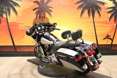 2007 Harley-Davidson FLHX - Street Glide Base