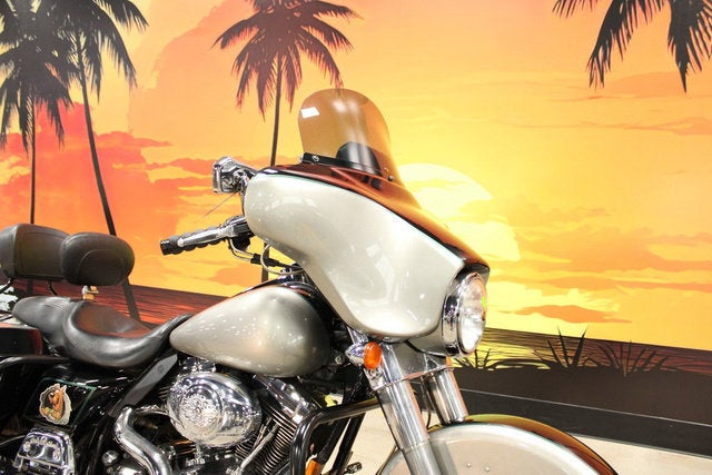 2007 Harley-Davidson FLHX - Street Glide Base