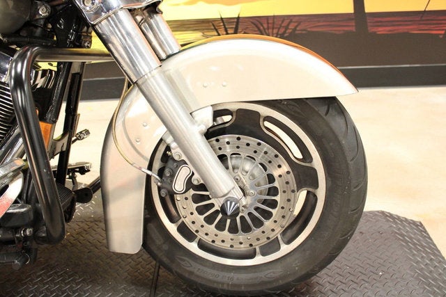 2007 Harley-Davidson FLHX - Street Glide Base