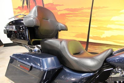 2009 Harley-Davidson FLHX - Street Glide Base