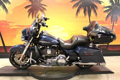 2009 Harley-Davidson FLHX - Street Glide Base