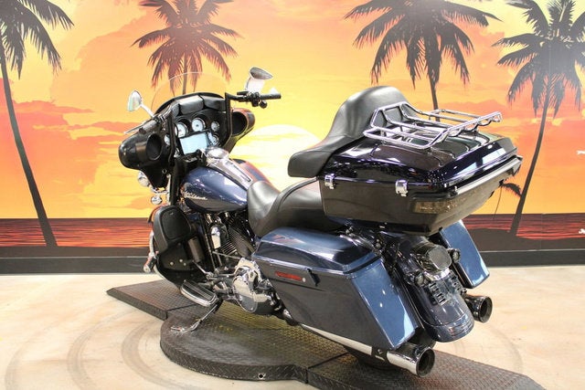 2009 Harley-Davidson FLHX - Street Glide Base