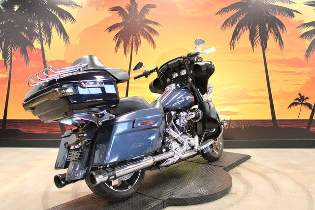 2009 Harley-Davidson FLHX - Street Glide Base