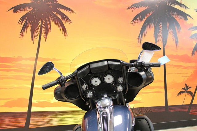 2009 Harley-Davidson FLHX - Street Glide Base