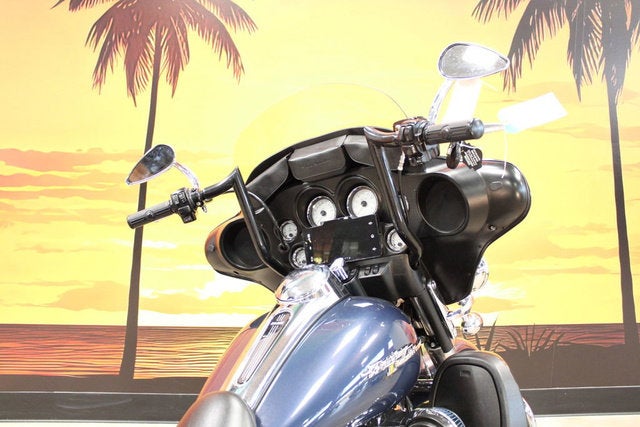 2009 Harley-Davidson FLHX - Street Glide Base