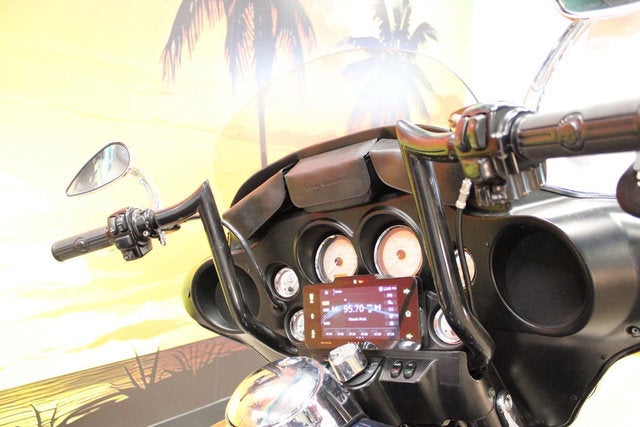 2009 Harley-Davidson FLHX - Street Glide Base