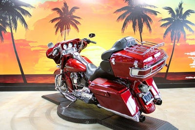 2009 Harley-Davidson FLHX - Street Glide Base