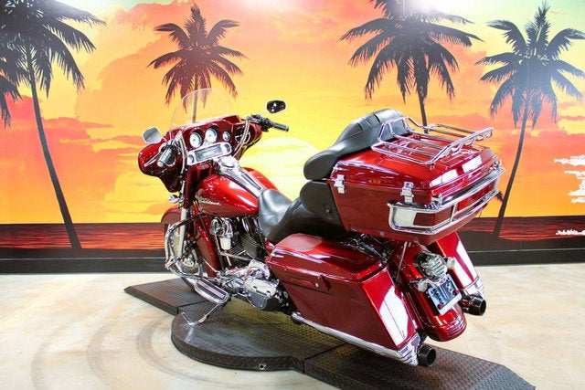 2009 Harley-Davidson FLHX - Street Glide Base