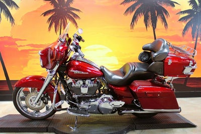 2009 Harley-Davidson FLHX - Street Glide Base