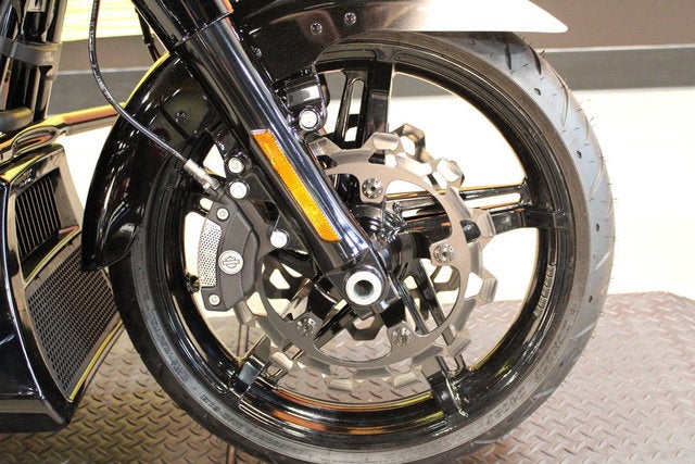 2025 Harley-Davidson FLHX - Street Glide Base