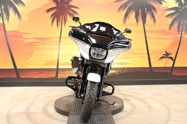 2025 Harley-Davidson FLHX - Street Glide Base