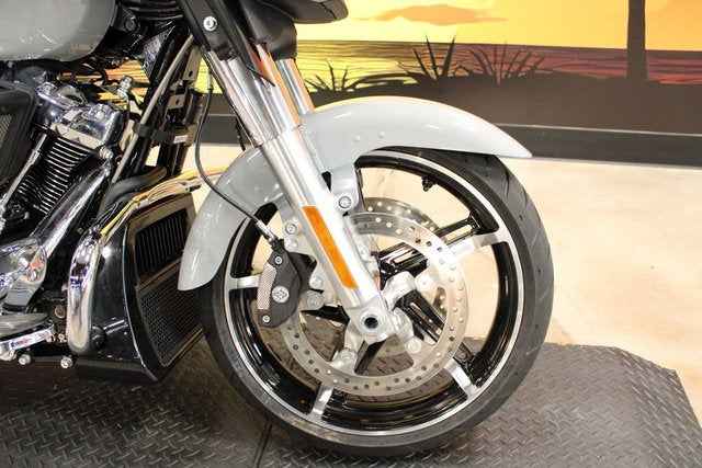 2025 Harley-Davidson FLHX - Street Glide Base