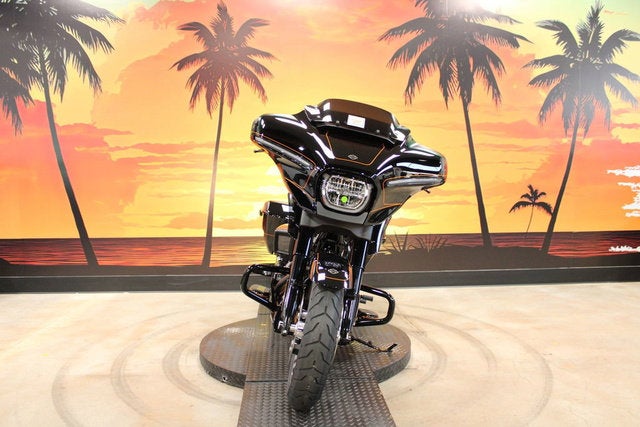 2026 Harley-Davidson Street Glide FLHX