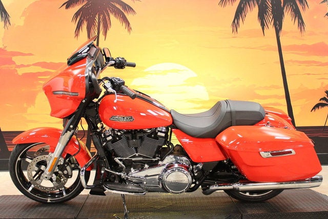 2026 Harley-Davidson FLHX - Street Glide Base