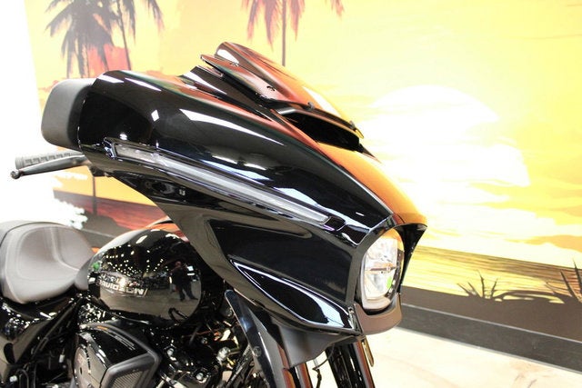 2025 Harley-Davidson FLHX - Street Glide Base