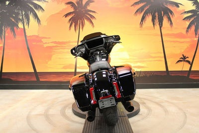 2025 Harley-Davidson FLHX - Street Glide Base
