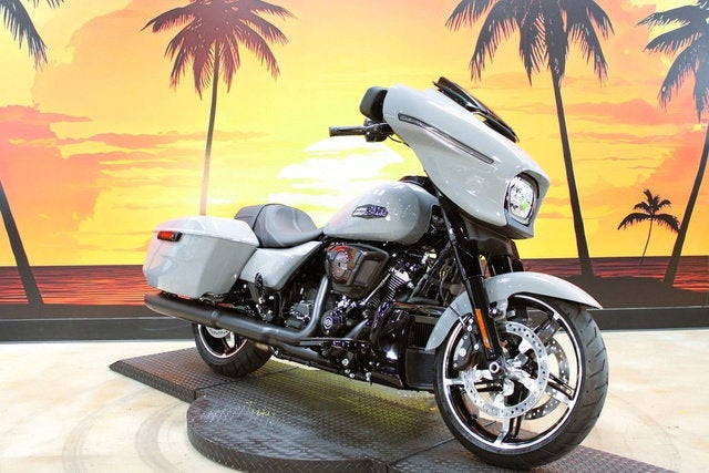 2026 Harley-Davidson Street Glide FLHX