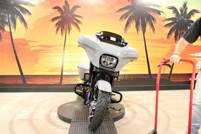 2026 Harley-Davidson Street Glide FLHX