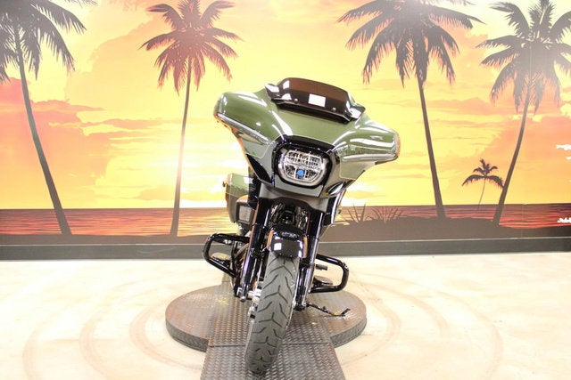 2026 Harley-Davidson Street Glide FLHX