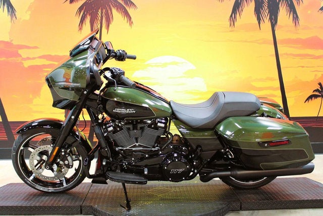 2026 Harley-Davidson Street Glide FLHX