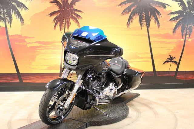 2026 Harley-Davidson FLHX - Street Glide Base
