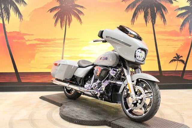 2026 Harley-Davidson FLHX - Street Glide Base
