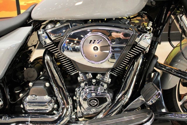 2025 Harley-Davidson FLHX - Street Glide Base