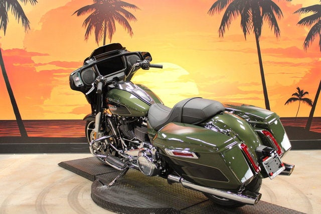 2026 Harley-Davidson FLHX - Street Glide Base