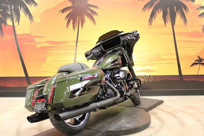 2026 Harley-Davidson Street Glide FLHX