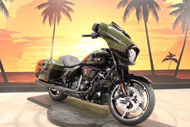 2026 Harley-Davidson Street Glide FLHX
