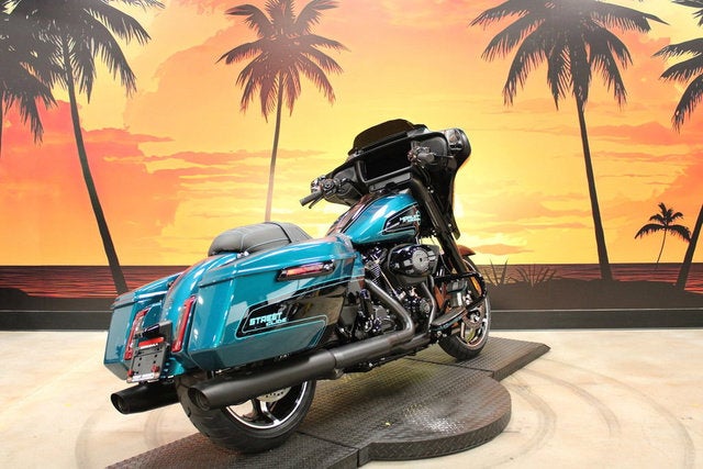 2026 Harley-Davidson Street Glide FLHX