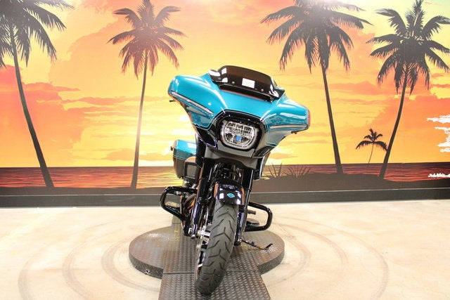 2026 Harley-Davidson Street Glide FLHX