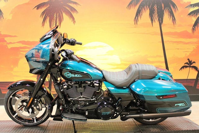 2026 Harley-Davidson Street Glide FLHX