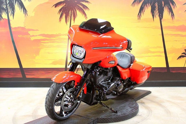 2026 Harley-Davidson Street Glide FLHX