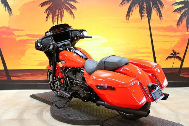2026 Harley-Davidson Street Glide FLHX