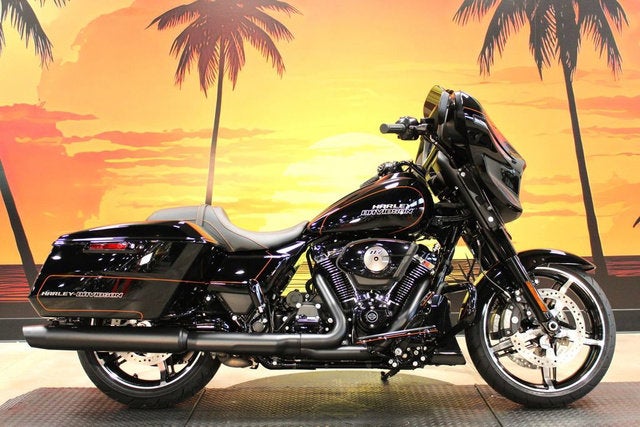 2026 Harley-Davidson Street Glide FLHX