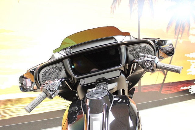 2026 Harley-Davidson FLHX - Street Glide Base