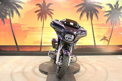 2025 Harley-Davidson FLHX - Street Glide Base