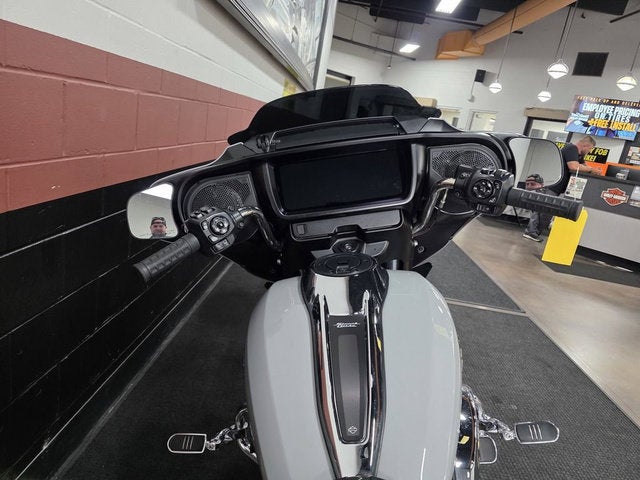 2025 Harley-Davidson Street Glide FLHX