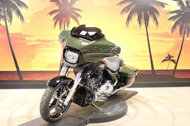 2026 Harley-Davidson FLHX - Street Glide Base