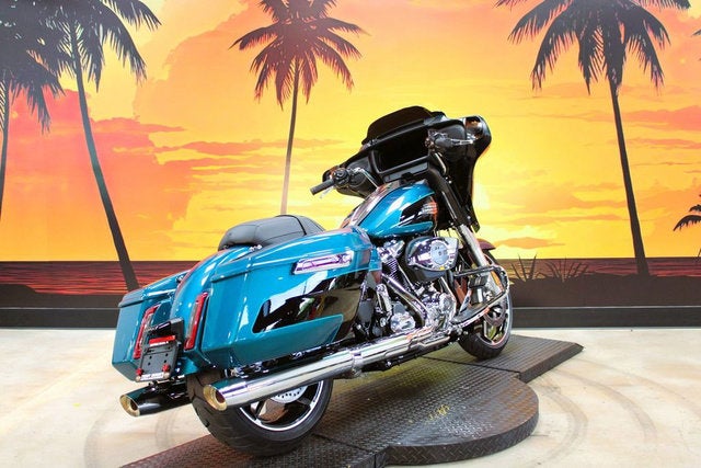 2026 Harley-Davidson Street Glide FLHX