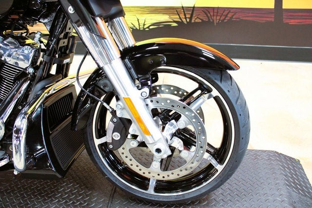 2026 Harley-Davidson Street Glide FLHX